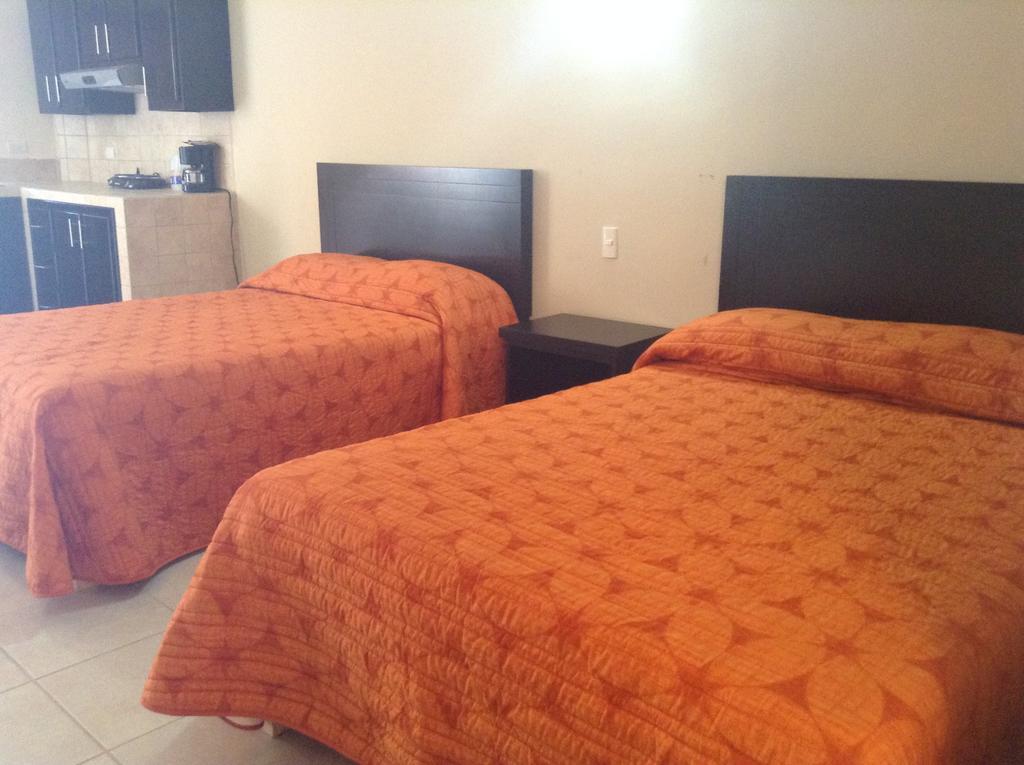 Los Jitos Hotel & Suites San Carlos Nuevo Guaymas Room photo